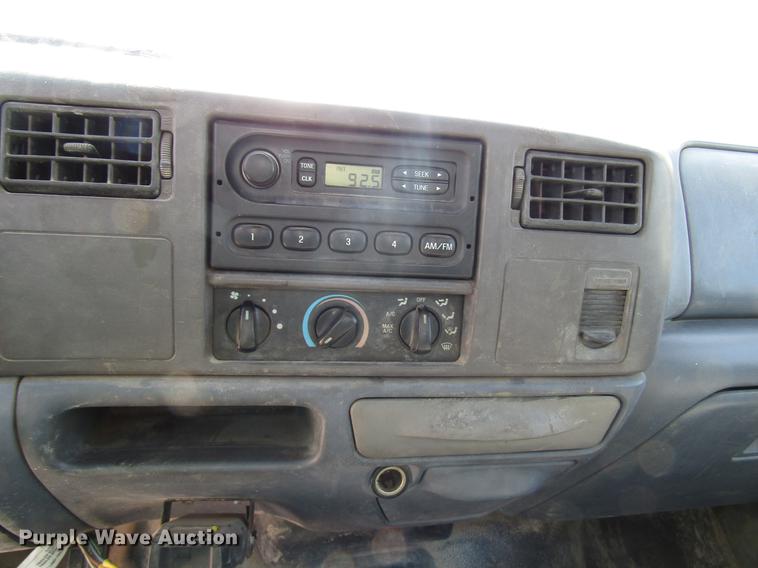 image for item FO9284 1999 Ford F550 bucket truck