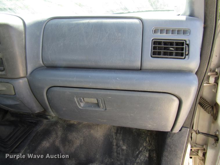 image for item FO9284 1999 Ford F550 bucket truck