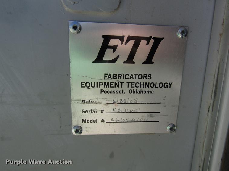 image for item FO9284 1999 Ford F550 bucket truck