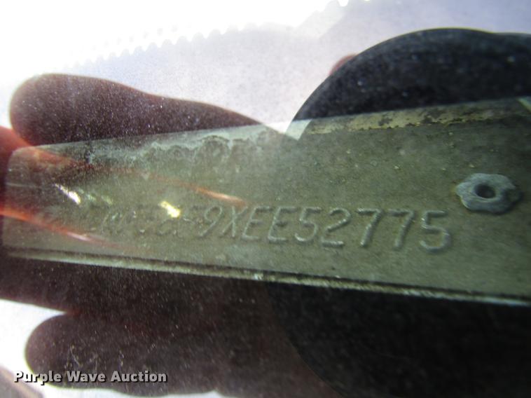 image for item FO9284 1999 Ford F550 bucket truck