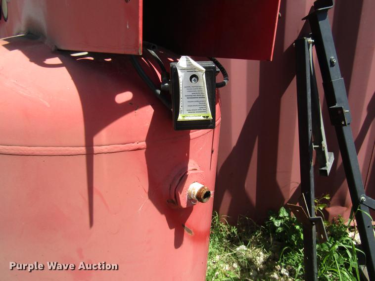 image for item FO9290 Husky Pro air compressor