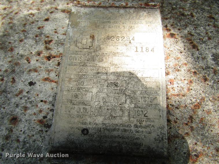 image for item FO9291 1972 propane tank