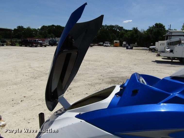 image for item FO9293 2007 Yamaha VX1100F personal watercraft
