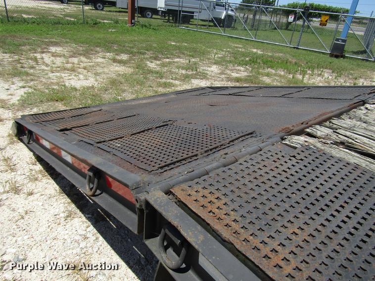 image for item FO9294 1995 Trail-Eze DA5428 equipment trailer