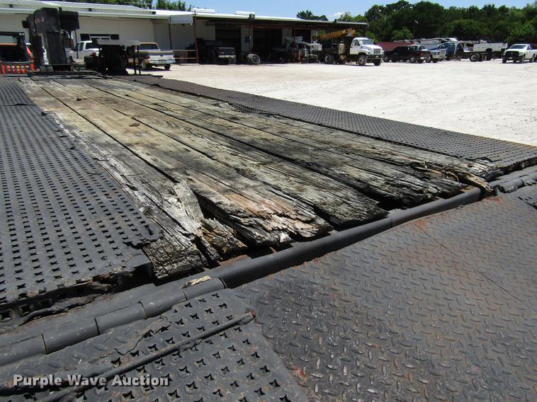 image for item FO9294 1995 Trail-Eze DA5428 equipment trailer