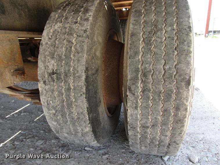 image for item FO9294 1995 Trail-Eze DA5428 equipment trailer