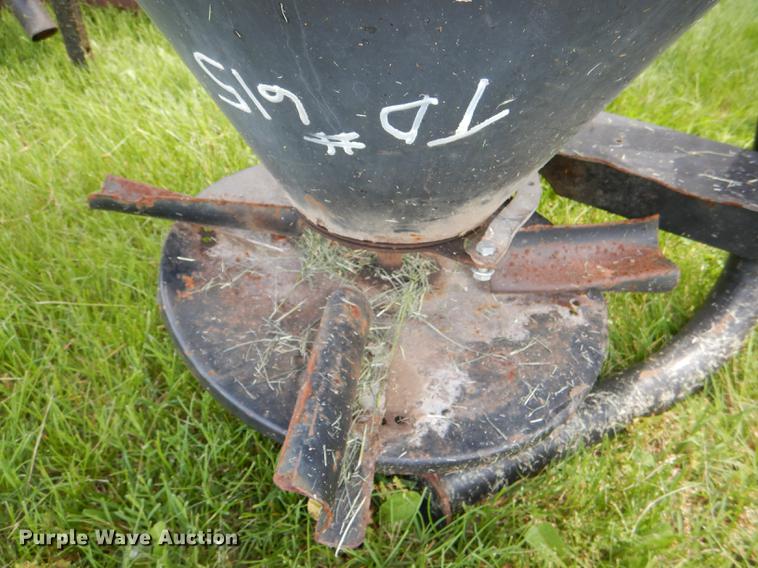 image for item FQ9877 (2) spreaders