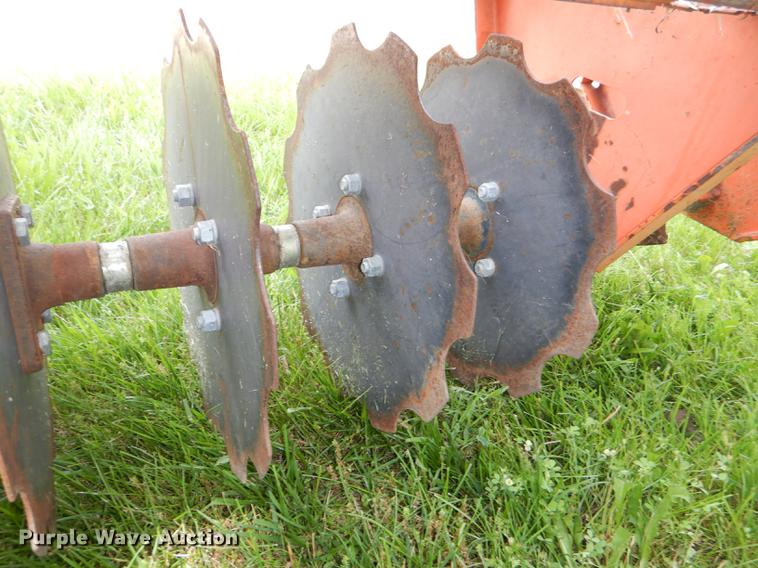 image for item FQ9882 Land Pride CR2572 disk