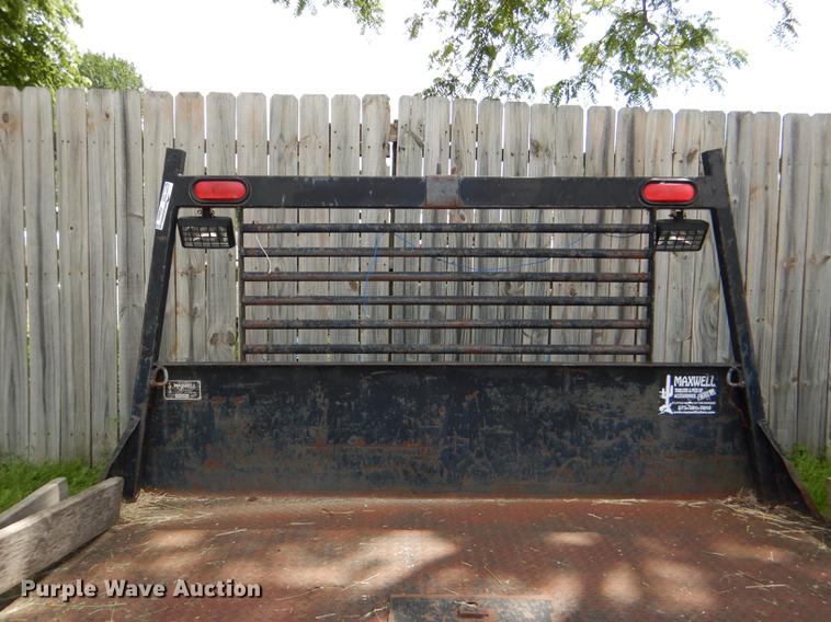 image for item FQ9883 2002 Maxwell flatbed