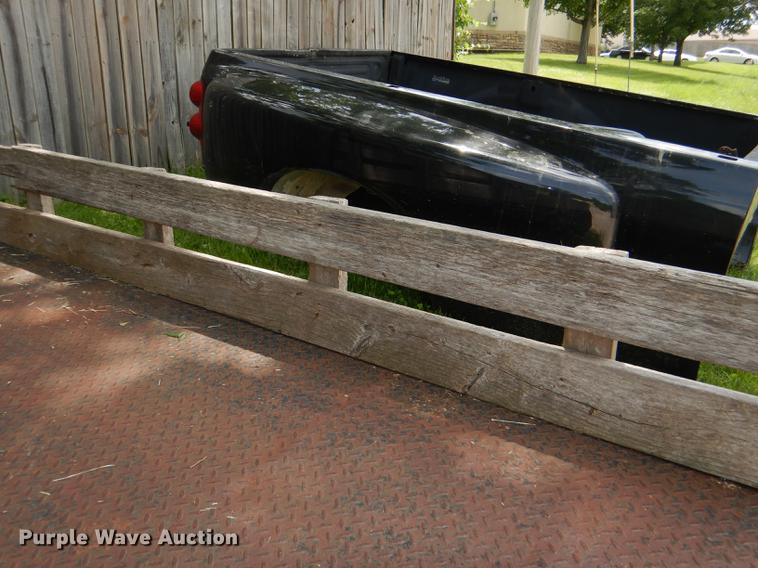 image for item FQ9883 2002 Maxwell flatbed