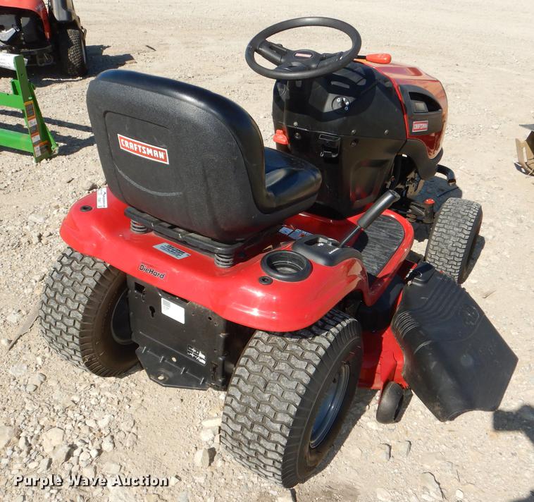 Craftsman YT3000 lawn mower in Abilene, KS Item FQ9917 sold Purple Wave