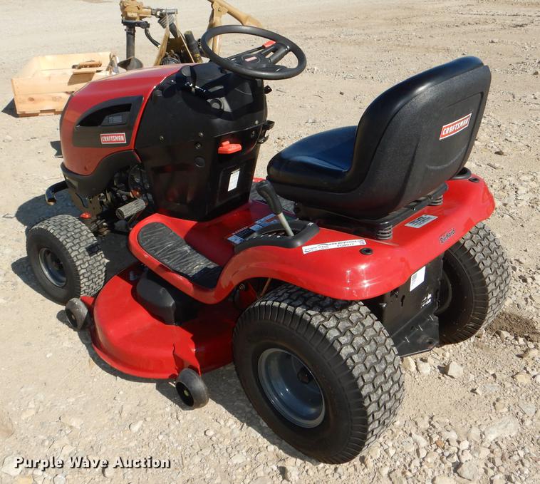 Craftsman YT3000 lawn mower in Abilene, KS Item FQ9917 sold Purple Wave
