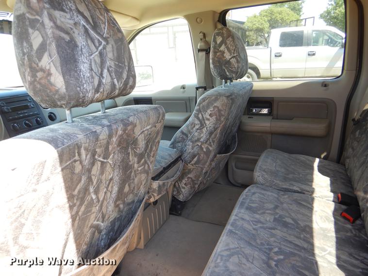 image for item FT9514 2005 Ford F150 Super Crew pickup truck