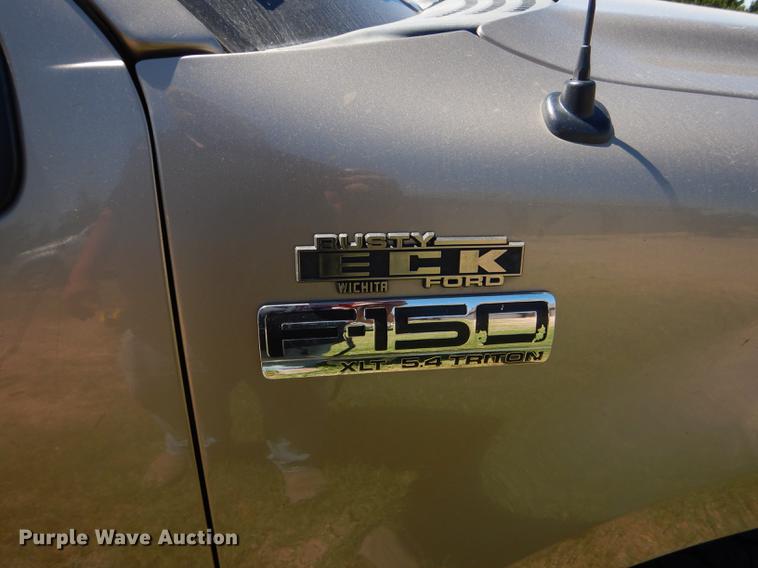 image for item FT9514 2005 Ford F150 Super Crew pickup truck