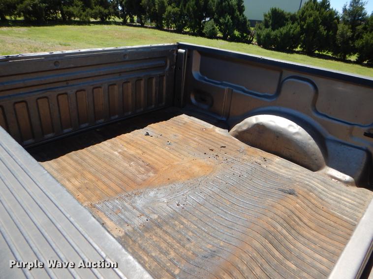 image for item FT9514 2005 Ford F150 Super Crew pickup truck