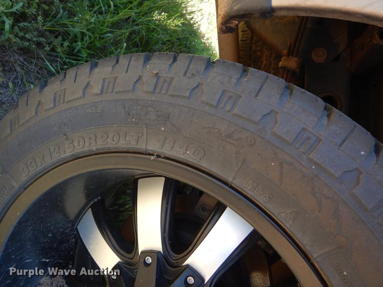 image for item FT9514 2005 Ford F150 Super Crew pickup truck