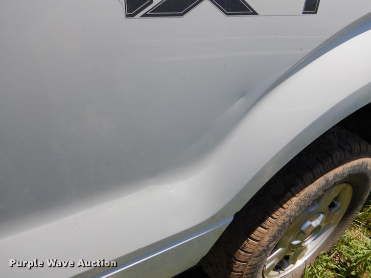 image for item FT9517 2010 Ford F150 XLT SuperCrew pickup truck