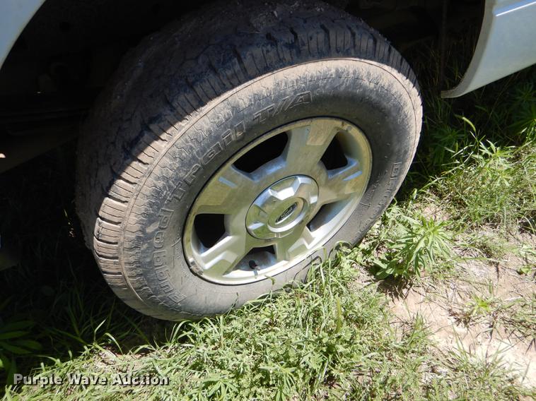 image for item FT9517 2010 Ford F150 XLT SuperCrew pickup truck