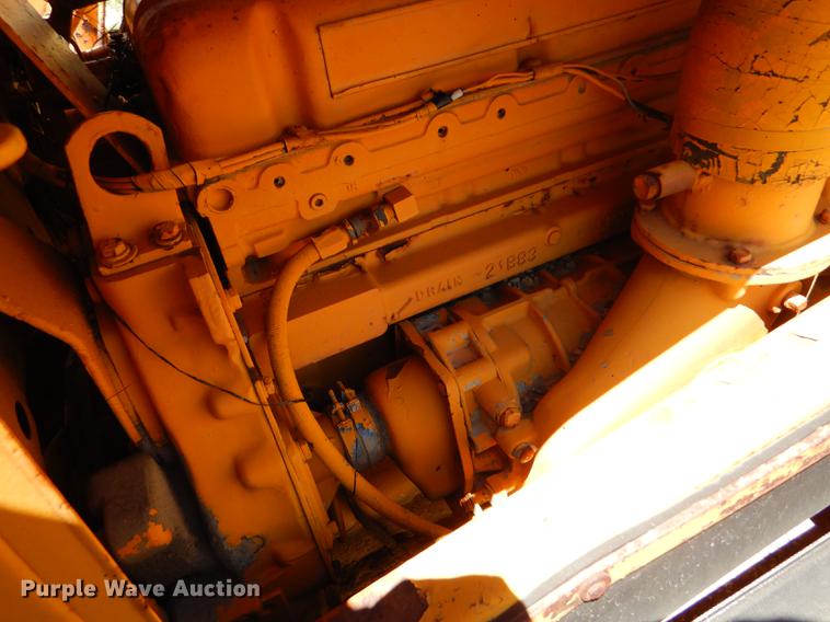 image for item FT9518 Etnyre 720 chip spreader