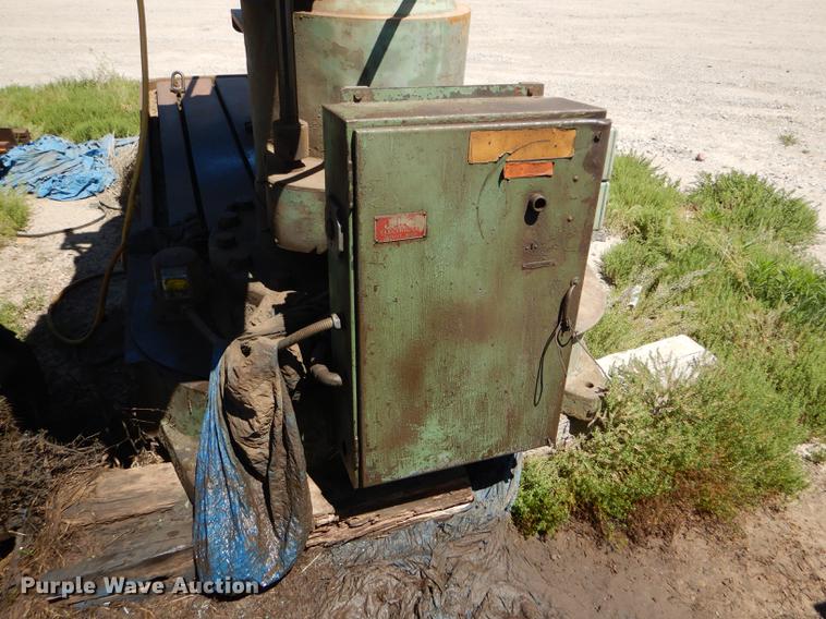 image for item FT9522 Fosdick radial arm drill press