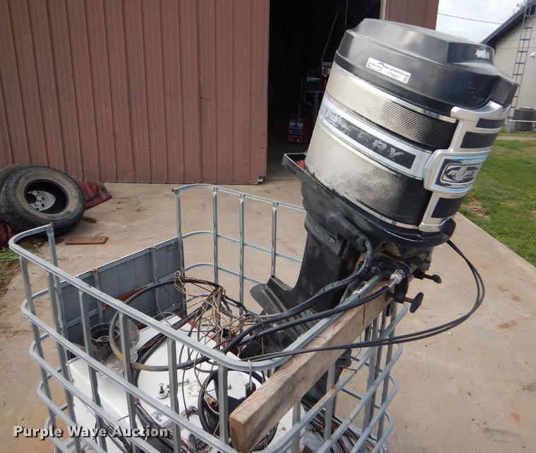 image for item FT9527 Mercury 1150 outboard motor