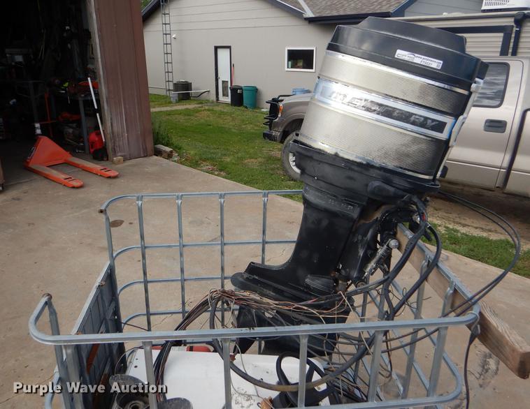 image for item FT9527 Mercury 1150 outboard motor
