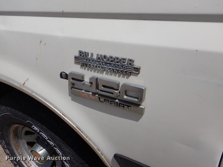 image for item FT9529 1989 Ford F150 XLT Lariat pickup truck