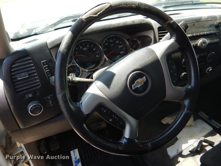 image for item FT9538 2008 Chevrolet Silverado 2500HD LT Ext. Cab pickup truck