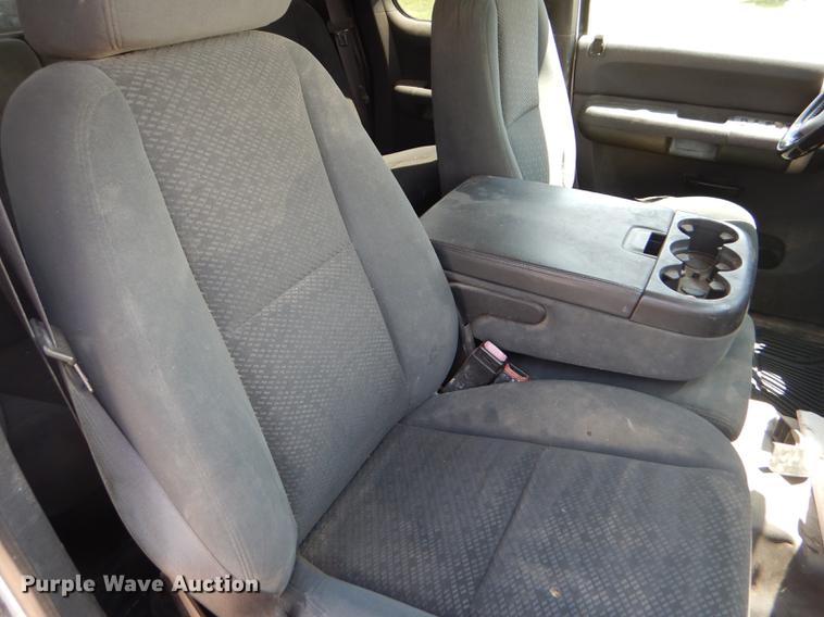 image for item FT9538 2008 Chevrolet Silverado 2500HD LT Ext. Cab pickup truck