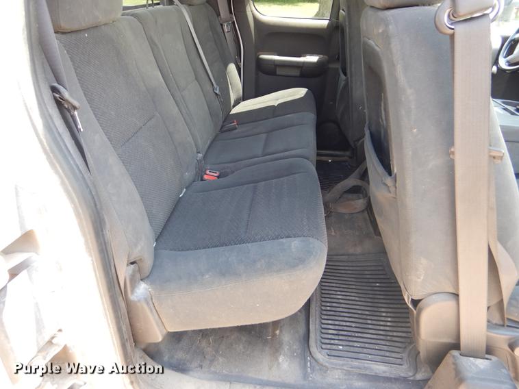 image for item FT9538 2008 Chevrolet Silverado 2500HD LT Ext. Cab pickup truck