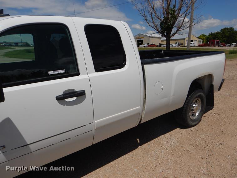 image for item FT9538 2008 Chevrolet Silverado 2500HD LT Ext. Cab pickup truck