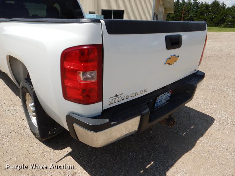 image for item FT9538 2008 Chevrolet Silverado 2500HD LT Ext. Cab pickup truck
