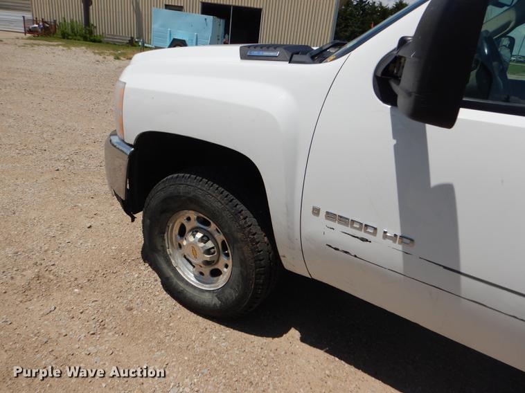 image for item FT9538 2008 Chevrolet Silverado 2500HD LT Ext. Cab pickup truck