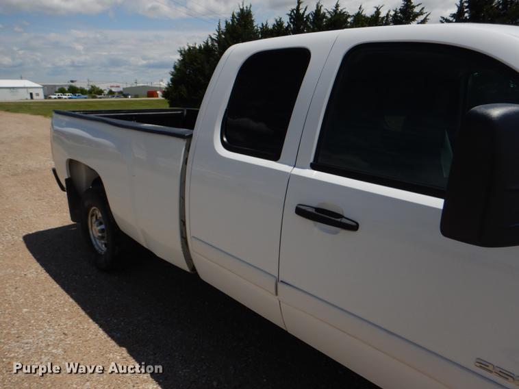 image for item FT9538 2008 Chevrolet Silverado 2500HD LT Ext. Cab pickup truck