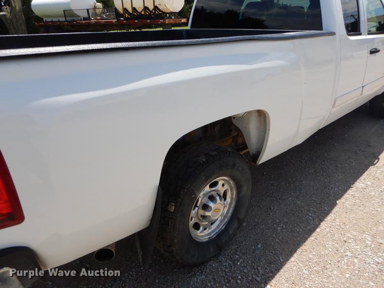 image for item FT9538 2008 Chevrolet Silverado 2500HD LT Ext. Cab pickup truck
