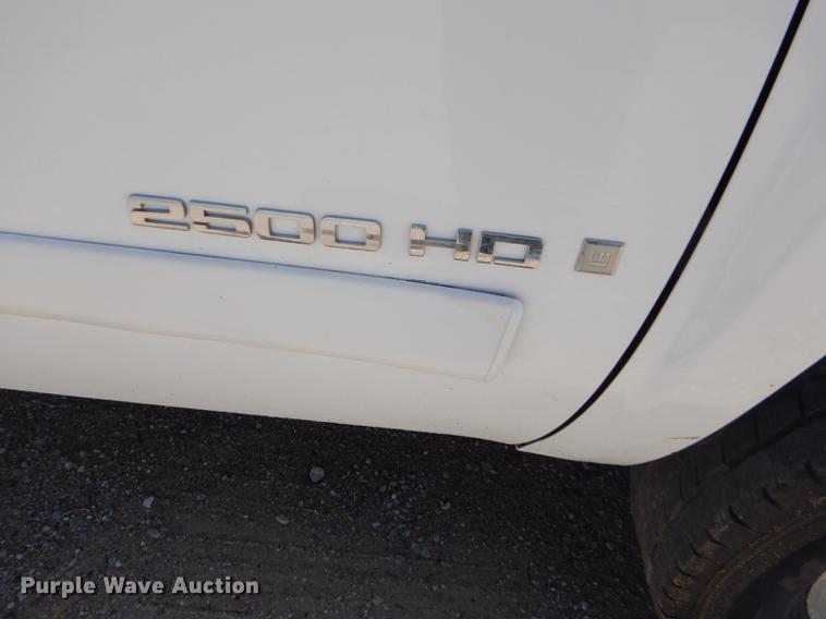 image for item FT9538 2008 Chevrolet Silverado 2500HD LT Ext. Cab pickup truck