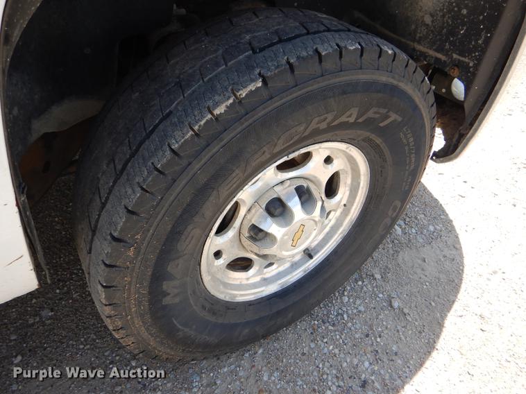 image for item FT9538 2008 Chevrolet Silverado 2500HD LT Ext. Cab pickup truck