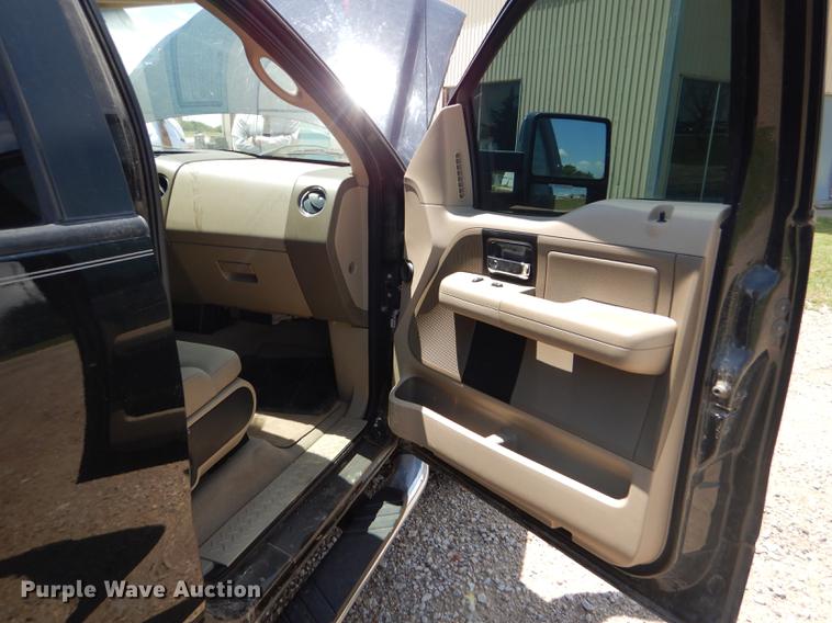 image for item FT9539 2008 Ford F150 XLT SuperCrew pickup truck