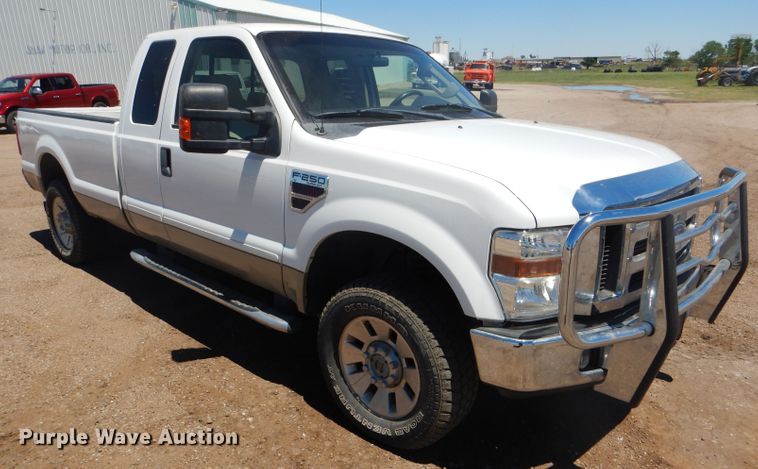 image for item FT9545 2008 Ford F250 Super Duty XLT SuperCab pickup truck