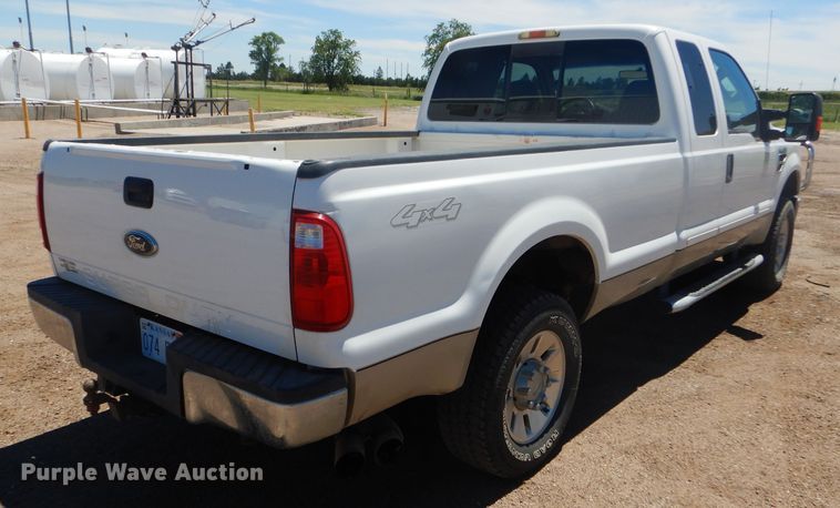 image for item FT9545 2008 Ford F250 Super Duty XLT SuperCab pickup truck