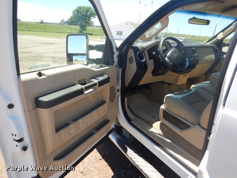 image for item FT9545 2008 Ford F250 Super Duty XLT SuperCab pickup truck