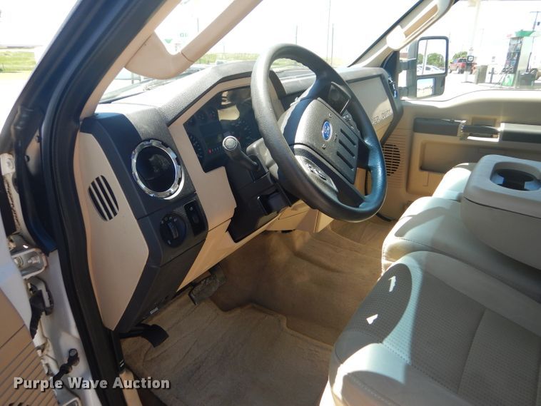 image for item FT9545 2008 Ford F250 Super Duty XLT SuperCab pickup truck