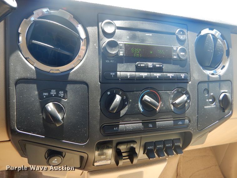 image for item FT9545 2008 Ford F250 Super Duty XLT SuperCab pickup truck