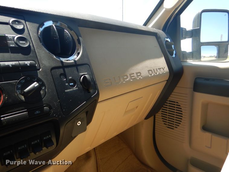 image for item FT9545 2008 Ford F250 Super Duty XLT SuperCab pickup truck