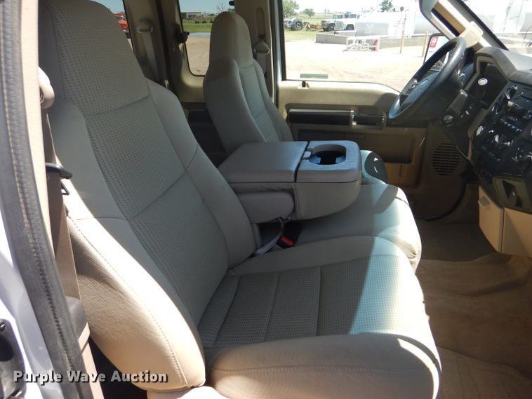 image for item FT9545 2008 Ford F250 Super Duty XLT SuperCab pickup truck