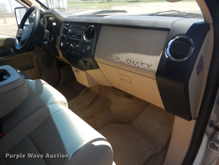 image for item FT9545 2008 Ford F250 Super Duty XLT SuperCab pickup truck