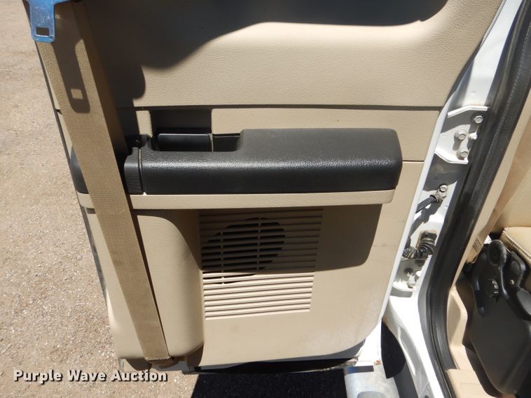 image for item FT9545 2008 Ford F250 Super Duty XLT SuperCab pickup truck