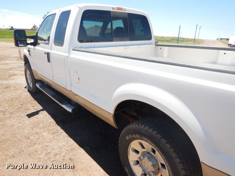image for item FT9545 2008 Ford F250 Super Duty XLT SuperCab pickup truck