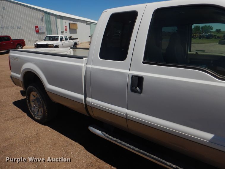 image for item FT9545 2008 Ford F250 Super Duty XLT SuperCab pickup truck
