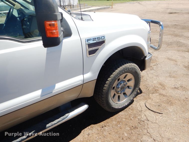 image for item FT9545 2008 Ford F250 Super Duty XLT SuperCab pickup truck